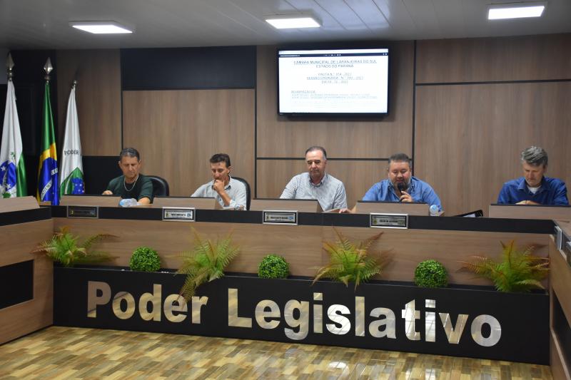 Câmara realiza duas sessões na última segunda (04) e recebe indicação de Vereadora Jovem
